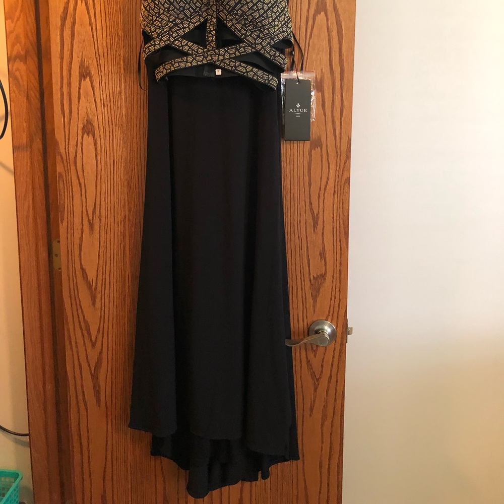 Boutique Prom Outfit